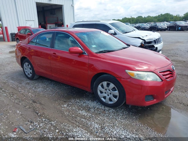 2011 TOYOTA CAMRY LE