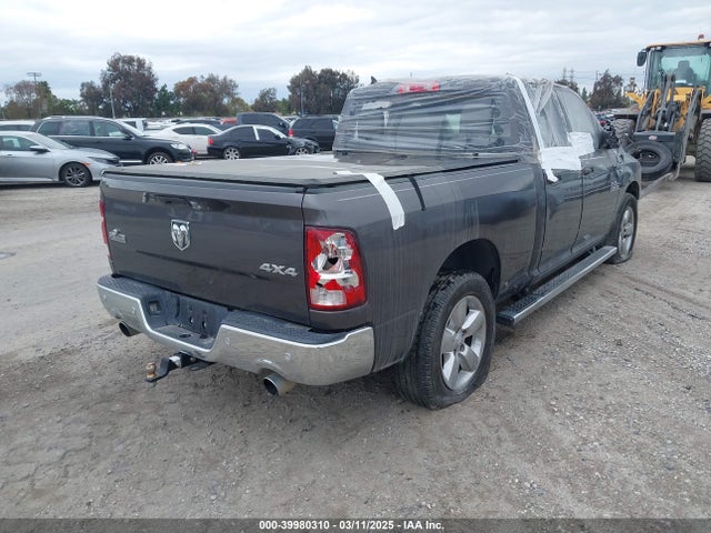 2017 RAM 1500 BIG HORN QUAD CAB 4X4 6'4 BOX