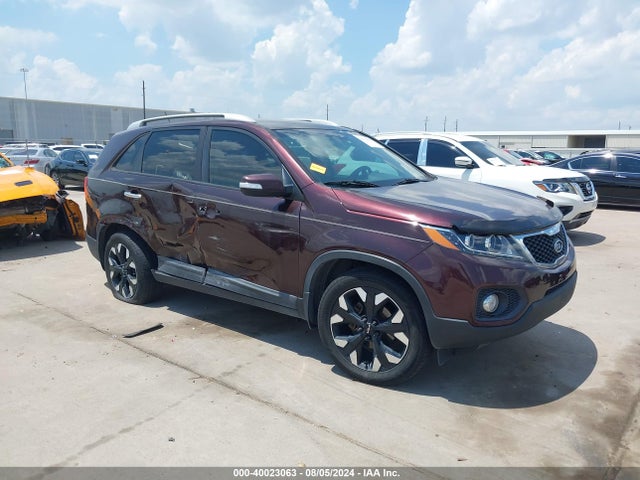 2013 KIA SORENTO LX