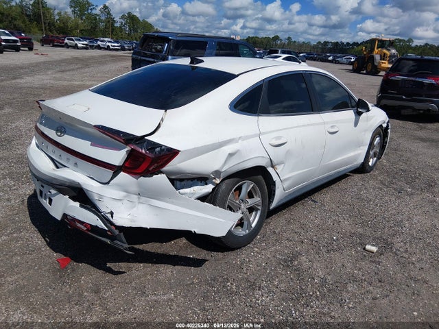 2021 HYUNDAI SONATA SE 4