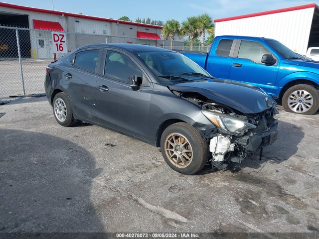 2019 TOYOTA YARIS LE