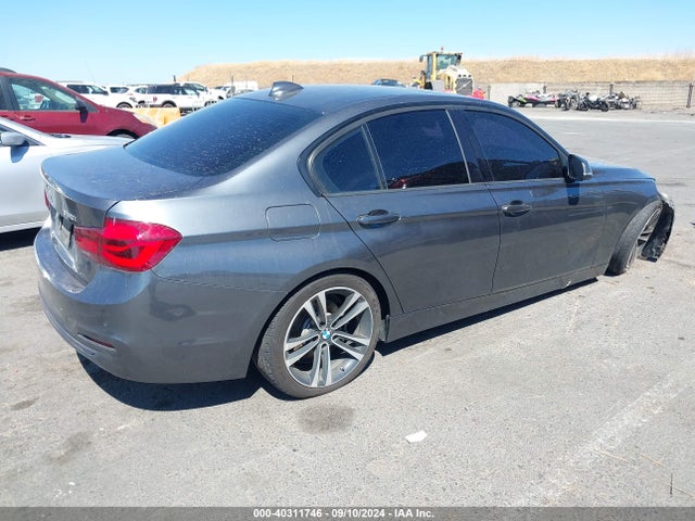 صورة 4 لـ 2018 BMW 330I XDRIVE
