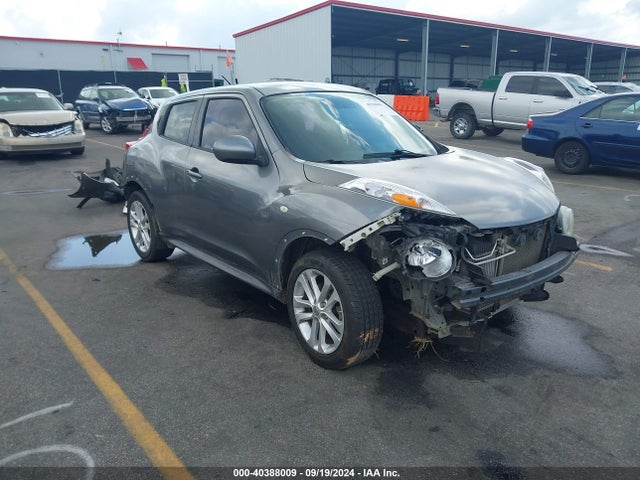 2013 NISSAN JUKE S