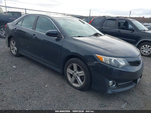 2012 TOYOTA CAMRY SE