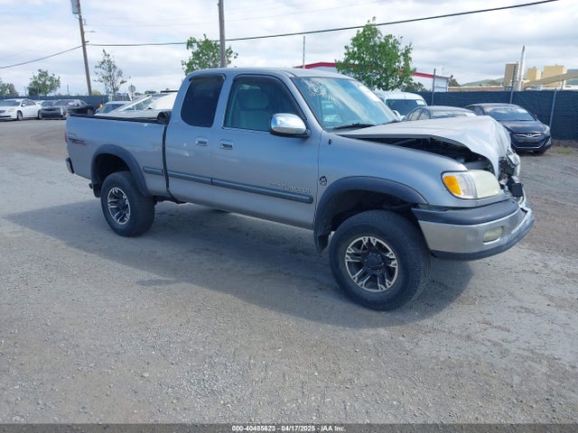 2002 TOYOTA TUNDRA SR5 V8