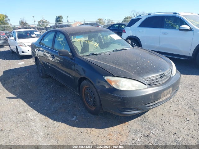 2002 TOYOTA CAMRY XLE
