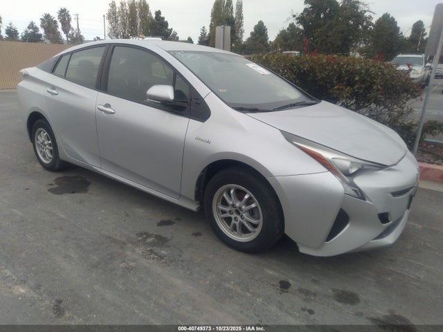 2016 TOYOTA PRIUS 