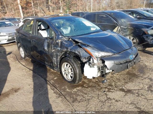 2017 TOYOTA PRIUS THREE