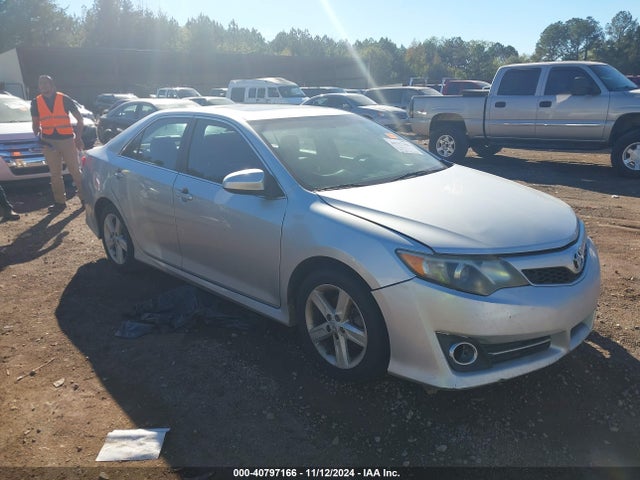 2012 TOYOTA CAMRY SE