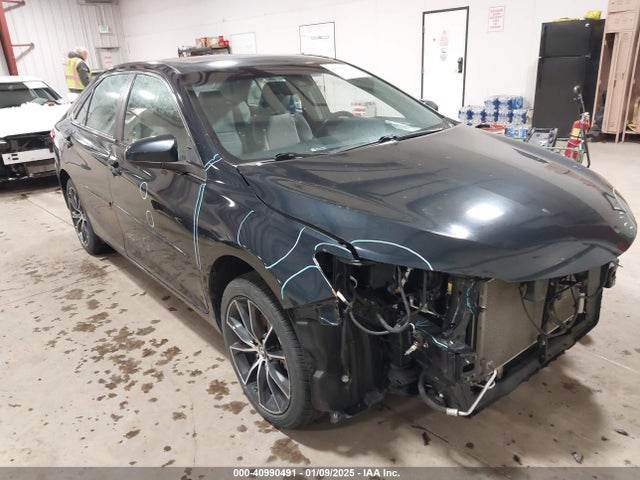 2017 TOYOTA CAMRY XSE