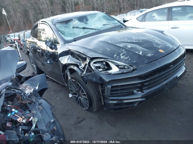 2021 PORSCHE CAYENNE 