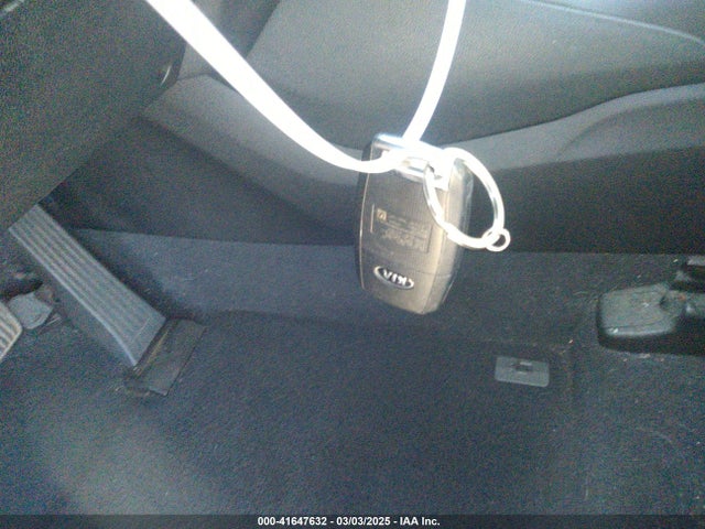 2019 KIA SORENTO 2.4L LX