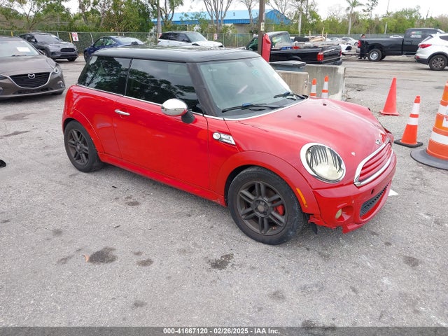 2011 MINI COOPER 