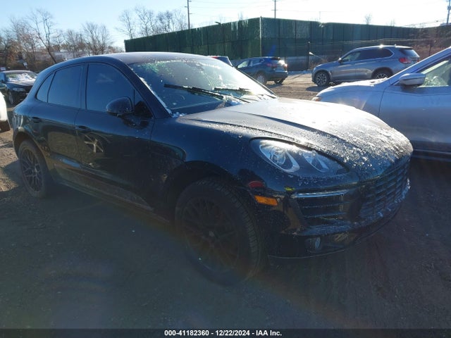 2018 PORSCHE MACAN 