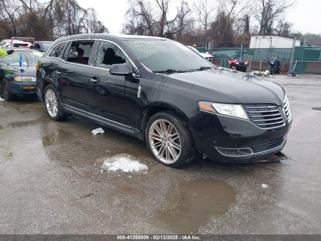 2019 LINCOLN MKT RESERVE