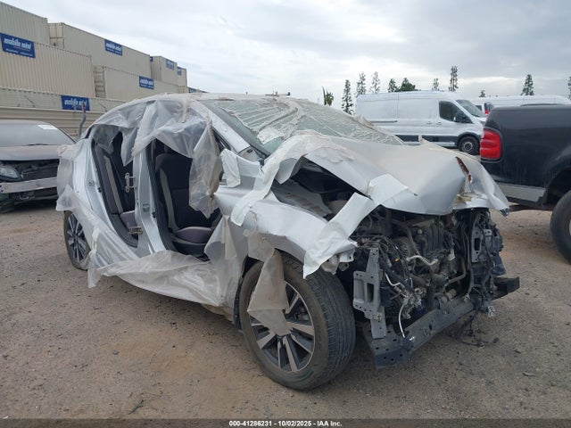 2021 NISSAN VERSA SV XTRONIC CVT