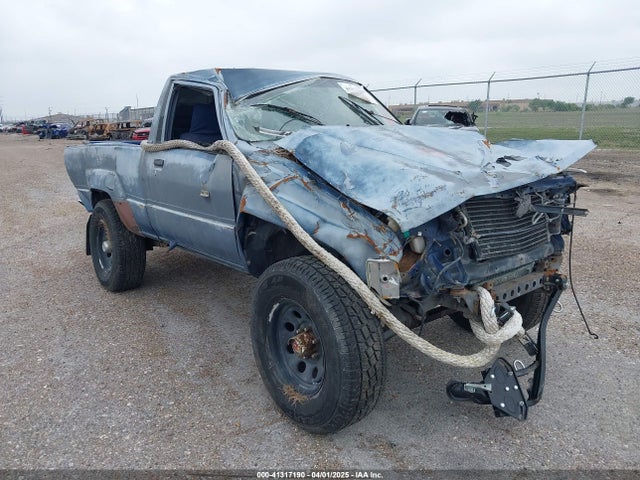 1986 TOYOTA PICKUP RN63 STD