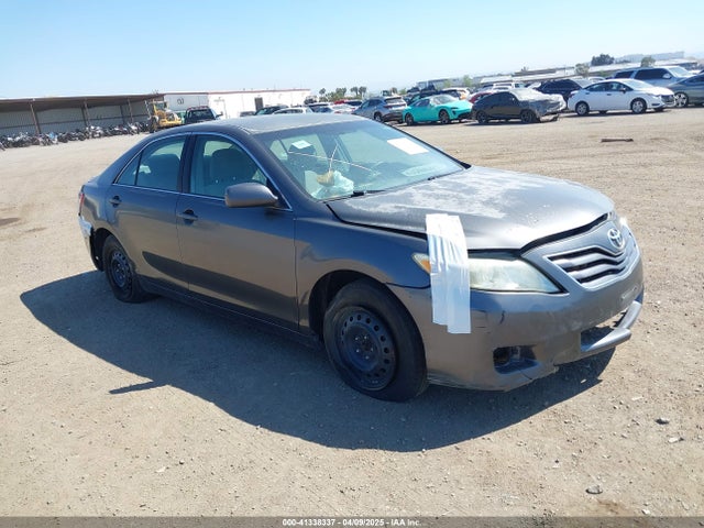 2010 TOYOTA CAMRY LE