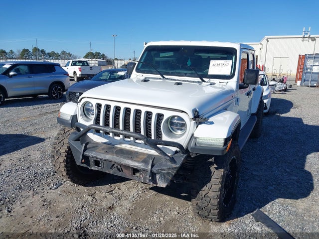 صورة 6 لـ 2020 JEEP GLADIATOR OVERLAND 4X4
