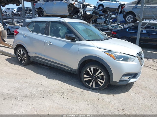 2019 NISSAN KICKS SR