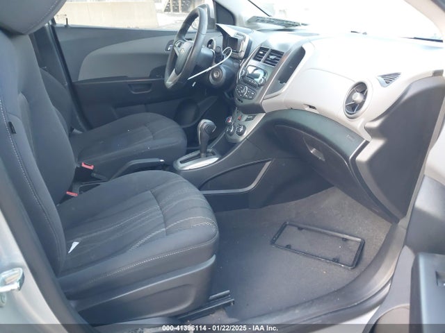 CHEVROLET SONIC LT AUTO - 5