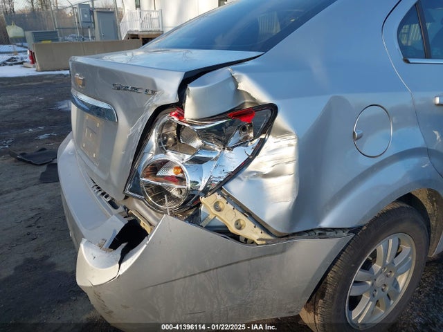 CHEVROLET SONIC LT AUTO - 6