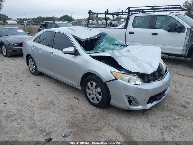 2013 TOYOTA CAMRY LE