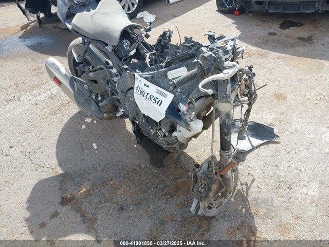2024 YAMAHA YZF 