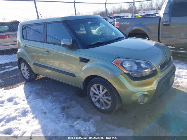 2013 KIA SOUL +
