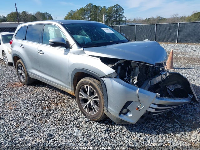 2017 TOYOTA HIGHLANDER LE PLUS