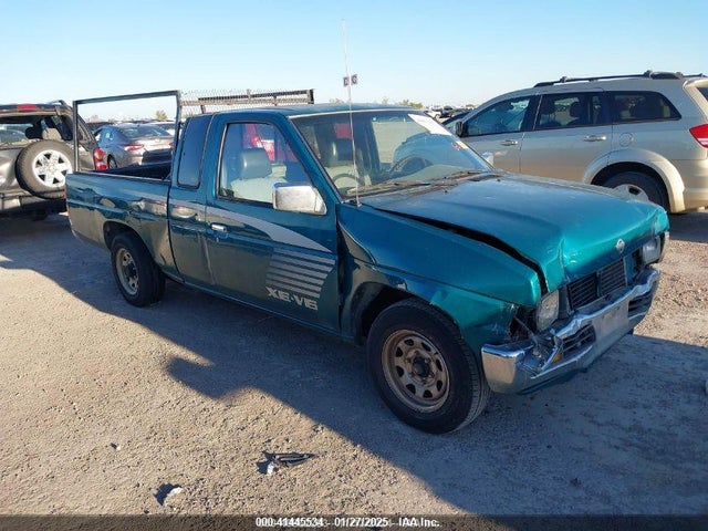 1995 NISSAN TRUCK KING CAB SE/KING CAB XE