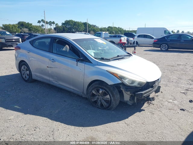 2016 HYUNDAI ELANTRA SE
