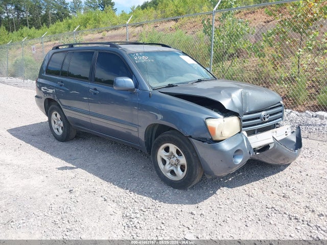 2004 TOYOTA HIGHLANDER 