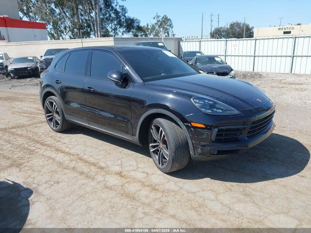 2019 PORSCHE CAYENNE 