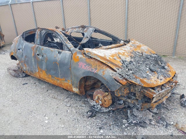 2022 MAZDA MAZDA3 CARBON EDITION