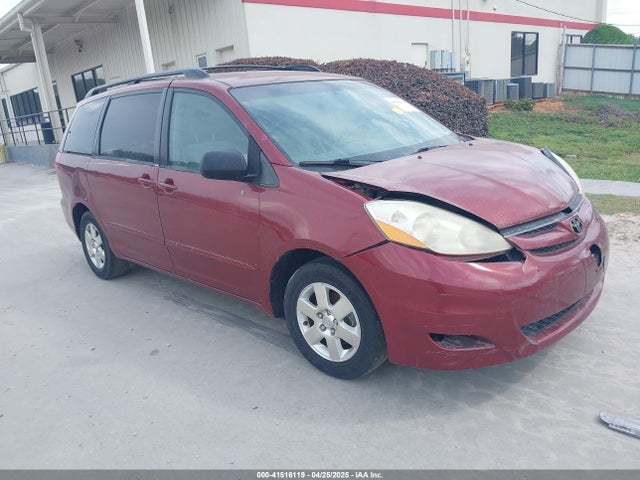 2007 TOYOTA SIENNA LE