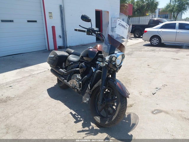 2013 SUZUKI VL1500 