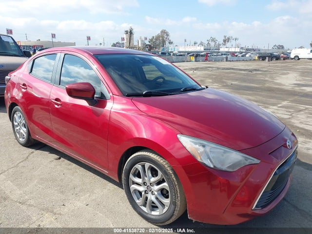 2018 TOYOTA YARIS 