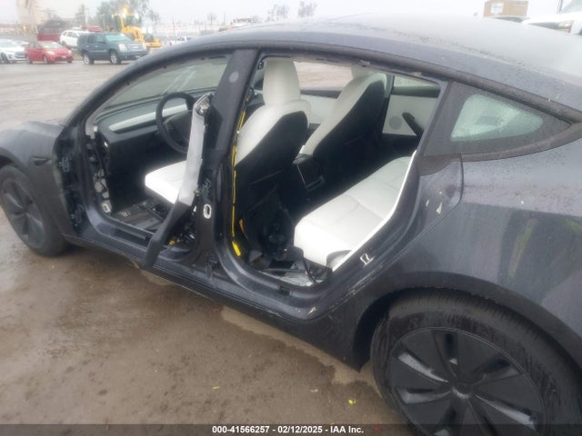 2024 Tesla MODEL 3 LONG RANGE DUAL MOTOR ALL-WHEEL DRIVE 缩略图 20