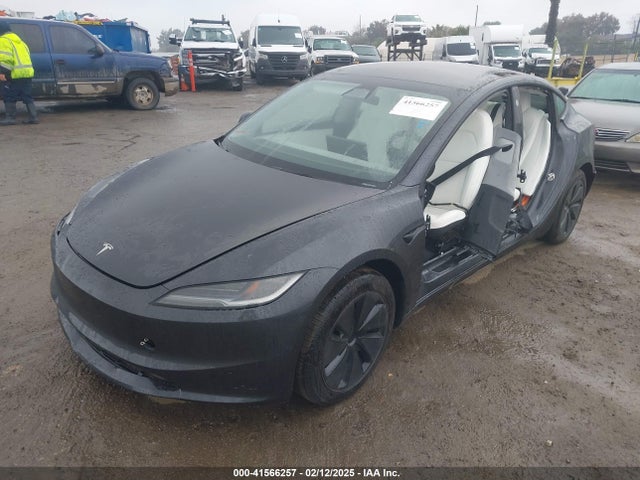 صورة 2 لـ 2024 Tesla MODEL 3 LONG RANGE DUAL MOTOR ALL-WHEEL DRIVE