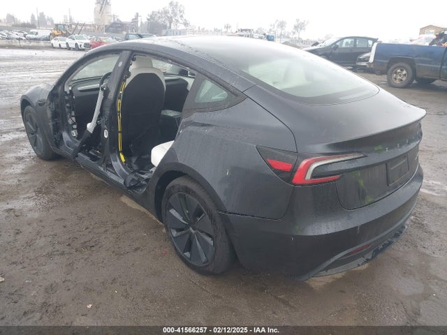 صورة 3 لـ 2024 Tesla MODEL 3 LONG RANGE DUAL MOTOR ALL-WHEEL DRIVE