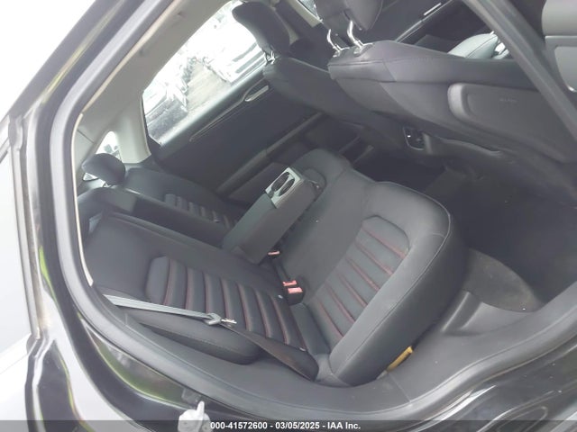 FORD FUSION SE - 8