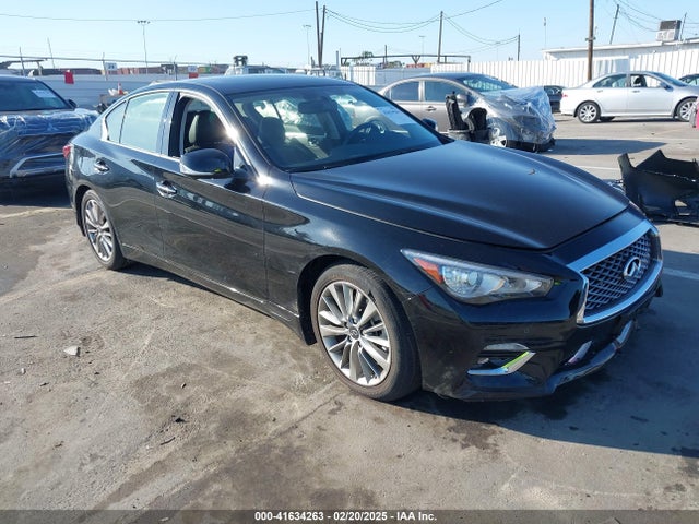2023 INFINITI Q50 LUXE