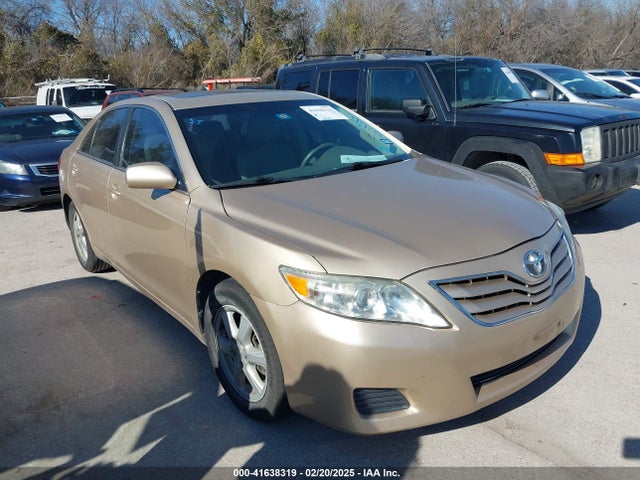 2010 TOYOTA CAMRY LE