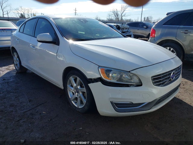 2015 VOLVO S60 T5