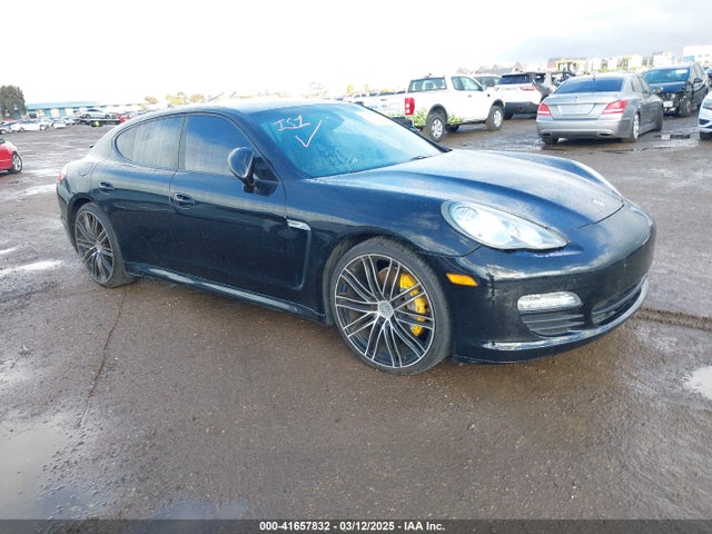2012 PORSCHE PANAMERA 4