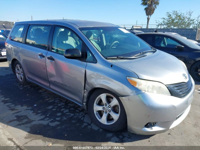 2011 TOYOTA SIENNA BASE V6