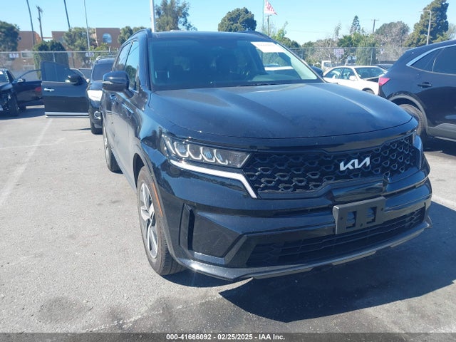 2023 KIA SORENTO S