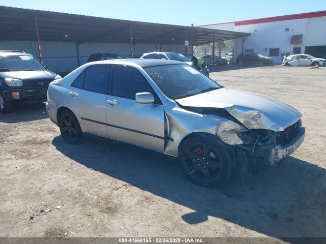 2001 LEXUS IS 