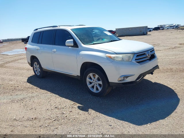 2013 TOYOTA HIGHLANDER PLUS/SE